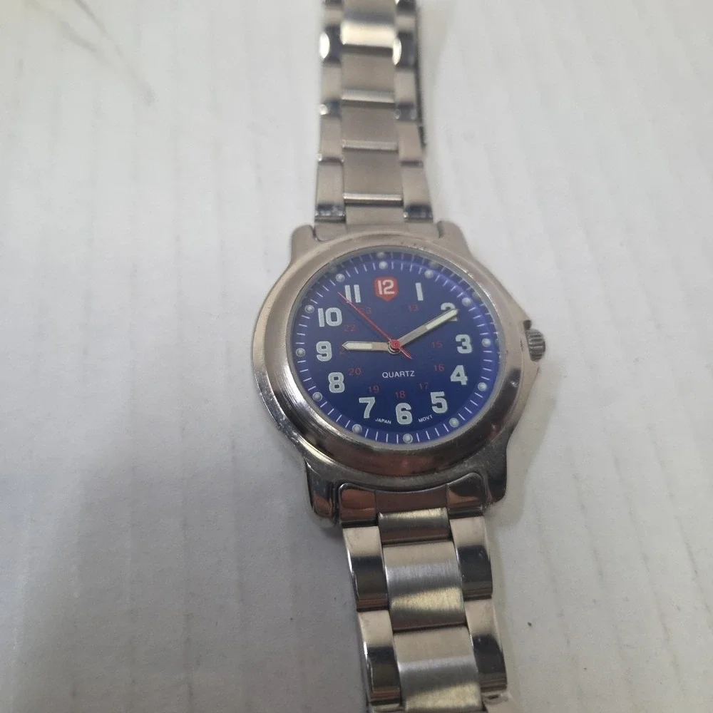 Men's Blue Dial Wrist Watch Silver Tone Link Band Glow In The Dark Hands Read!